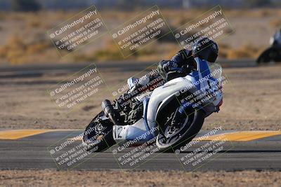 media/Dec-16-2023-CVMA (Sat) [[bb38a358a2]]/Race 9 500 Supersport-350 Supersport/